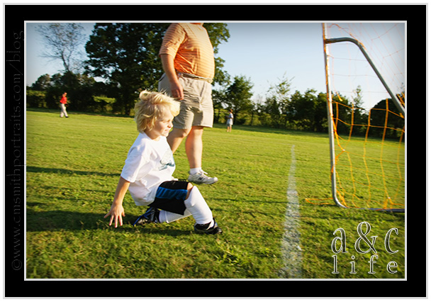 9-09soccerFB-012 9-09soccerFB-012